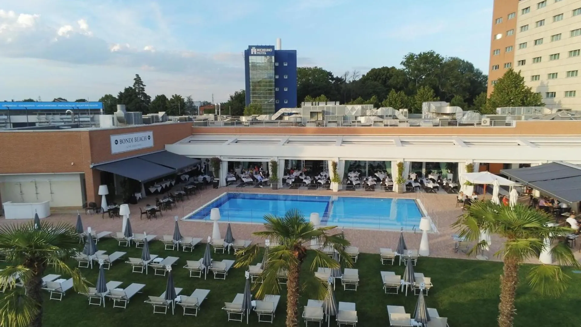 Michelino 75 By The Sydney Hotel Bologne