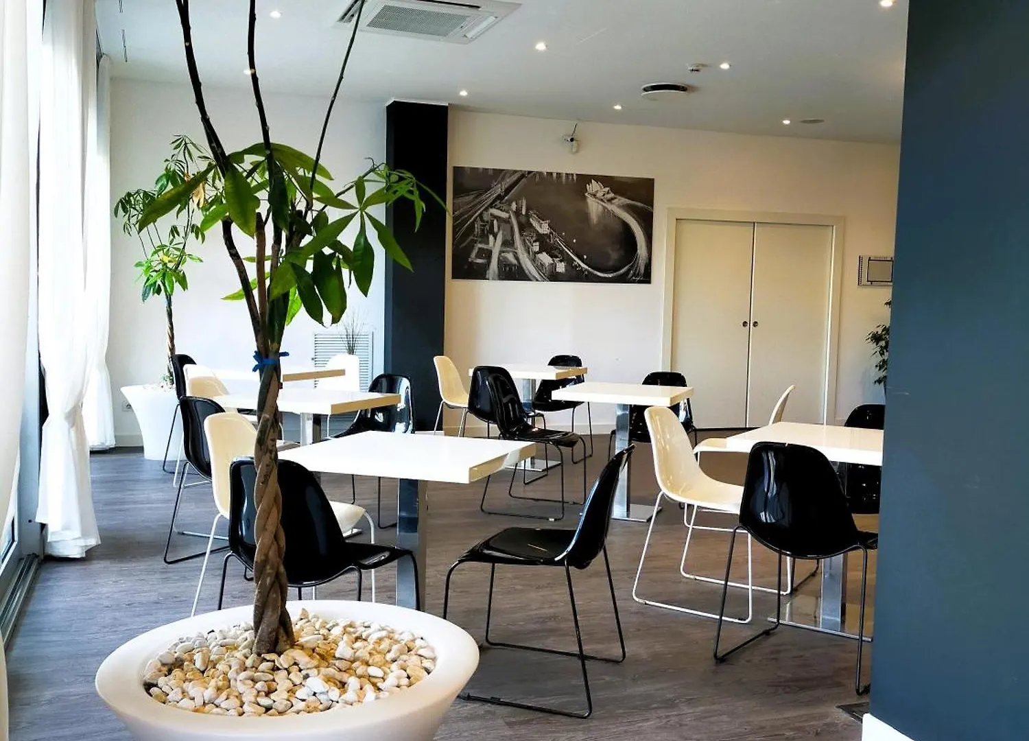Michelino 75 By The Sydney Hotel Bolonia
